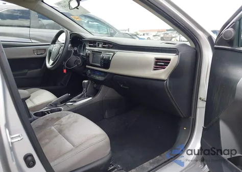 2014 Toyota Corolla Le Plus z USA, uszkodzony, nr VIN 5YFBURHE5EP106927